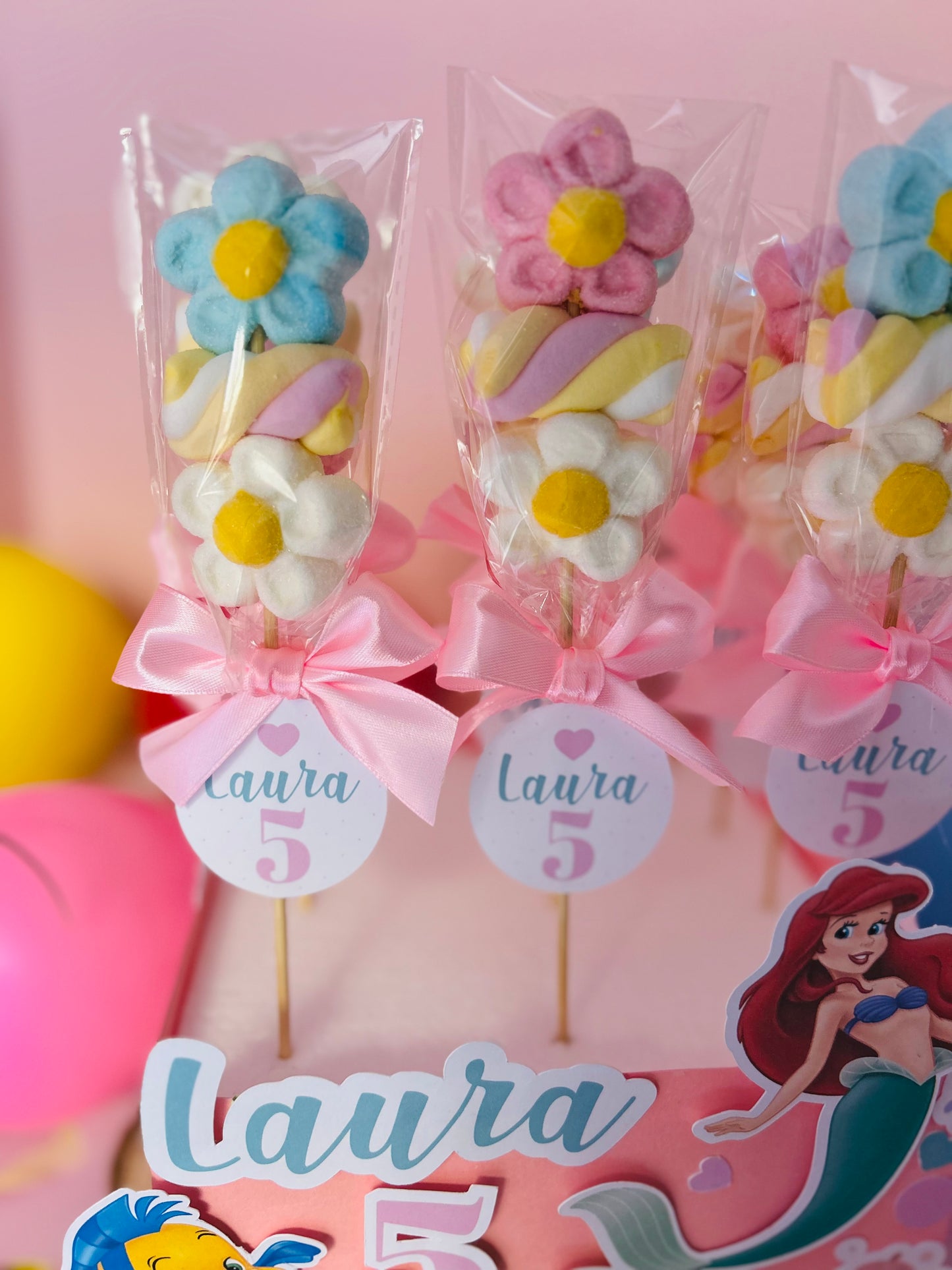 SPIEDINI DI MARSHMALLOW CON BASE PERSONALIZZATA