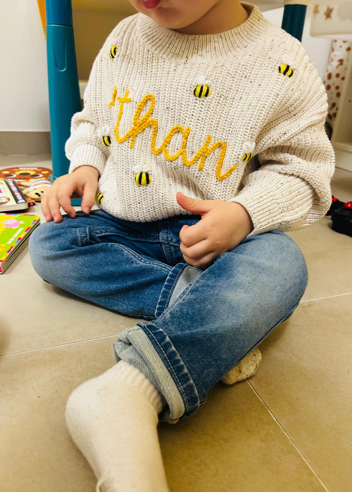 MAGLIONCINO RICAMATO A MANO CON IL NOME BABY (O mesi-3 anni)