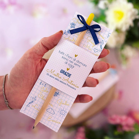 SET OF 10 BOOKMARKS WITH PLANTABLE PENCIL