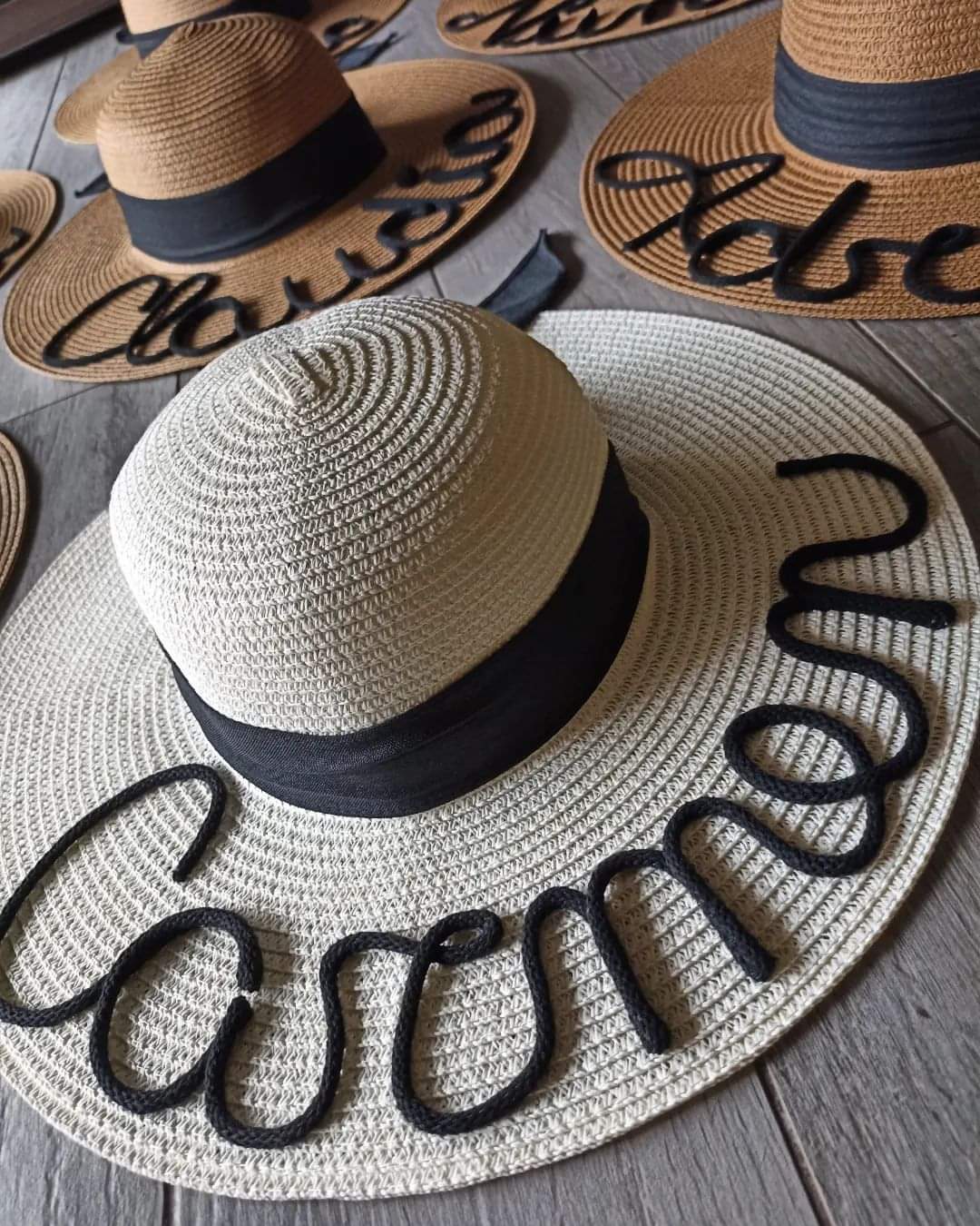 STRAW HAT WITH NAME